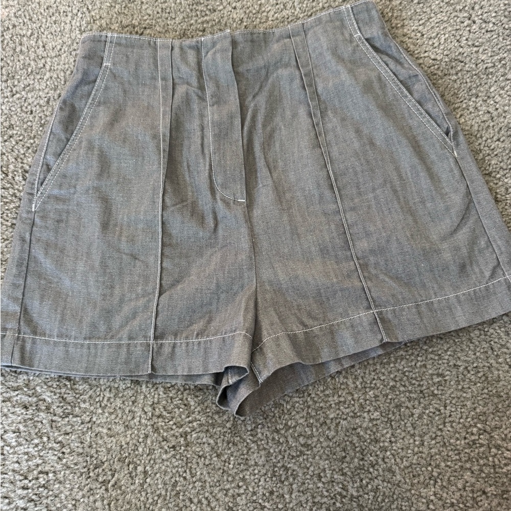 Fendi High Waist Gray Women's Shorts - Picture 2 of 7